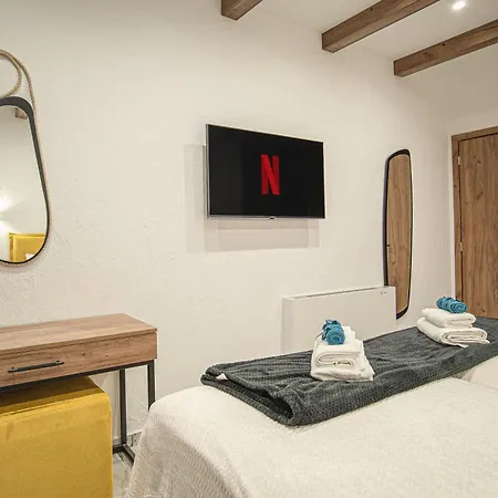 Lofos Luxury Kalithies