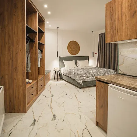 Lofos Luxury * Kalithies