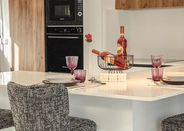 Lofos Luxury * Kalithiész