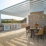 Villa Lofos Luxury